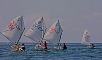 Young promises of sailing in Galicia train at Monte Real