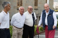Su majestad el Rey Juan Carlos I llega al Monte Real Club de Yates para participar en el Trofeo Príncipe de Asturias
