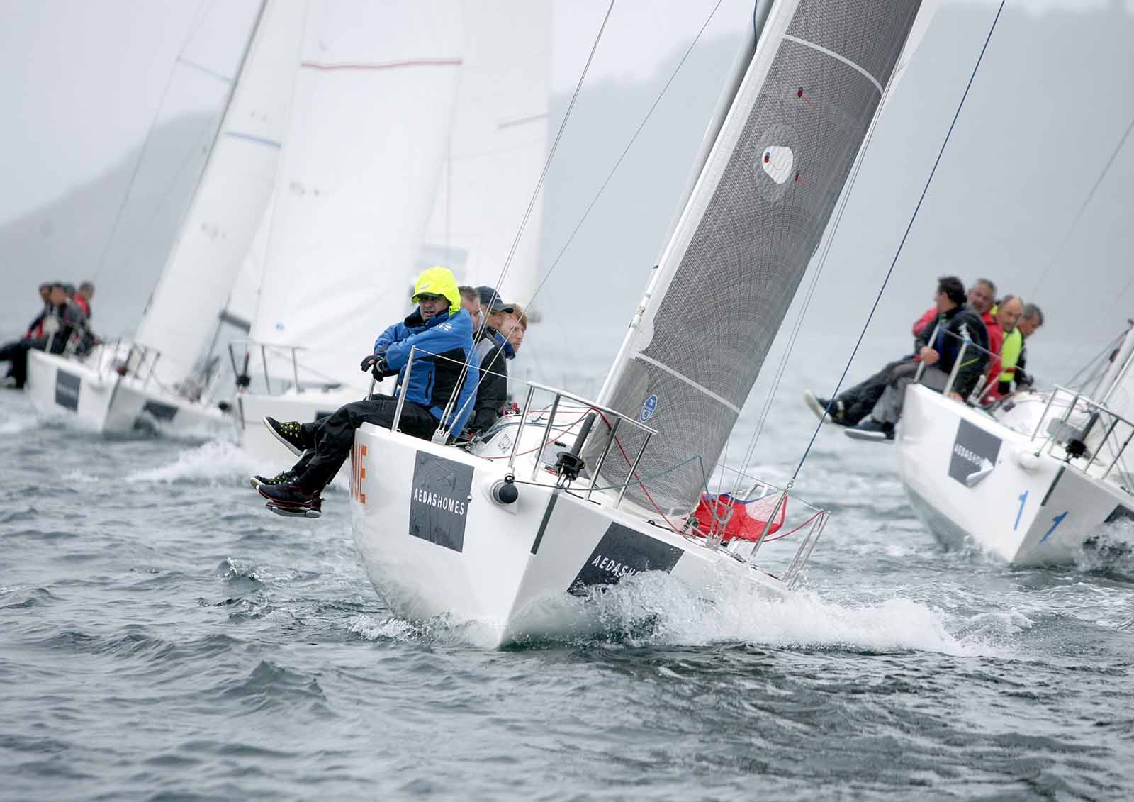 Weekend of regattas in Baiona with the AEDAS Homes J80 Autumn League