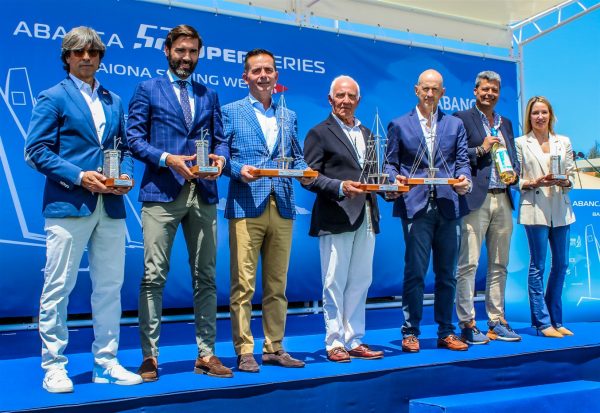 The 52 SUPER SERIES hoist the sails of their tenth anniversary in Baiona