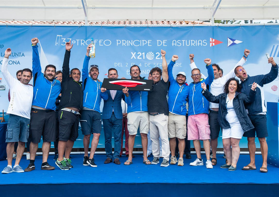 Baiona despide con viento y emoción el 37º Trofeo Príncipe de Asturias