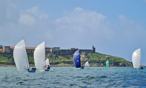 Fibra Coruña unseats Alboroto from the leadership of the Baitra J80 Winter League